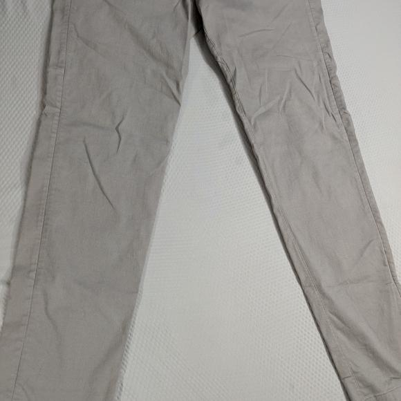 Sold - Picture 5 of 10